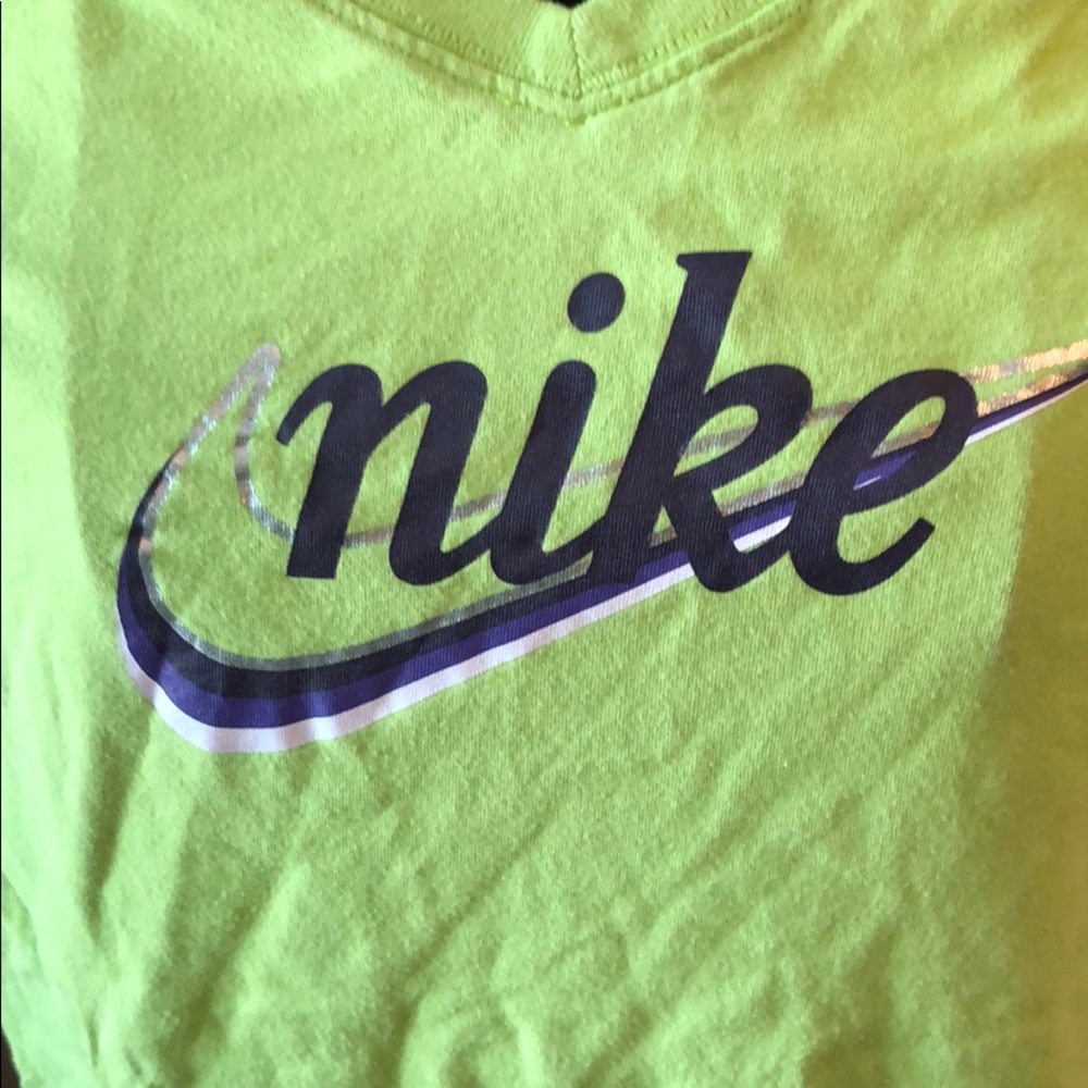 Nike Tee - Picture 3 of 3